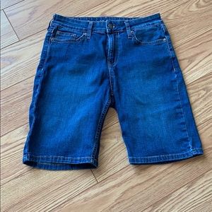 Calvin Klein denim Bermuda shorts, size 4.